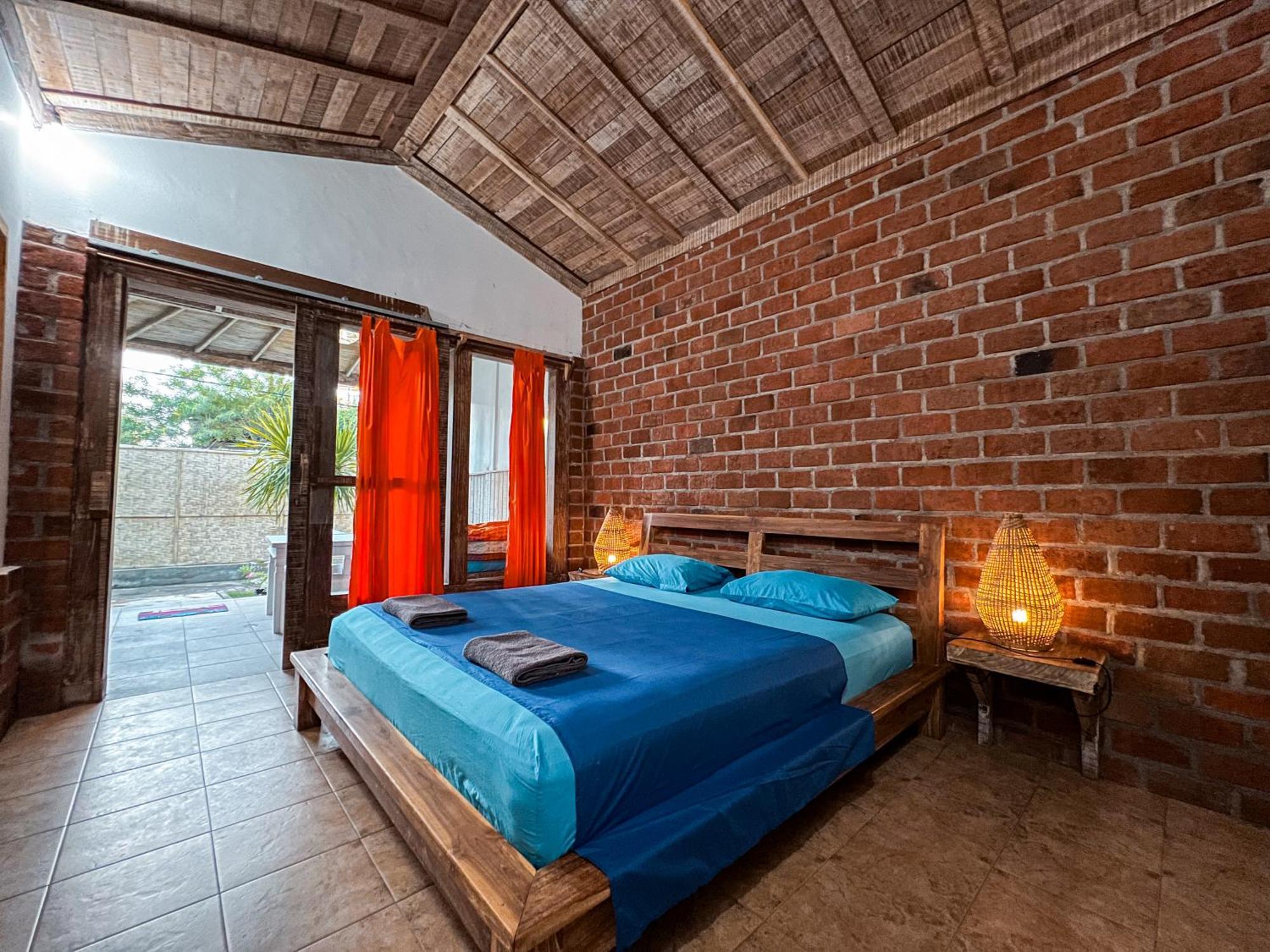 Coconut Dream Hotel Джили Трауанган Екстериор снимка